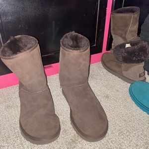 Size 9 Brown Ugg Boots